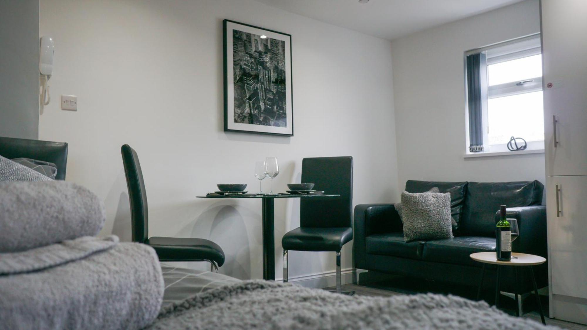 Modern Apartments Near Cardiff City Centre Extérieur photo