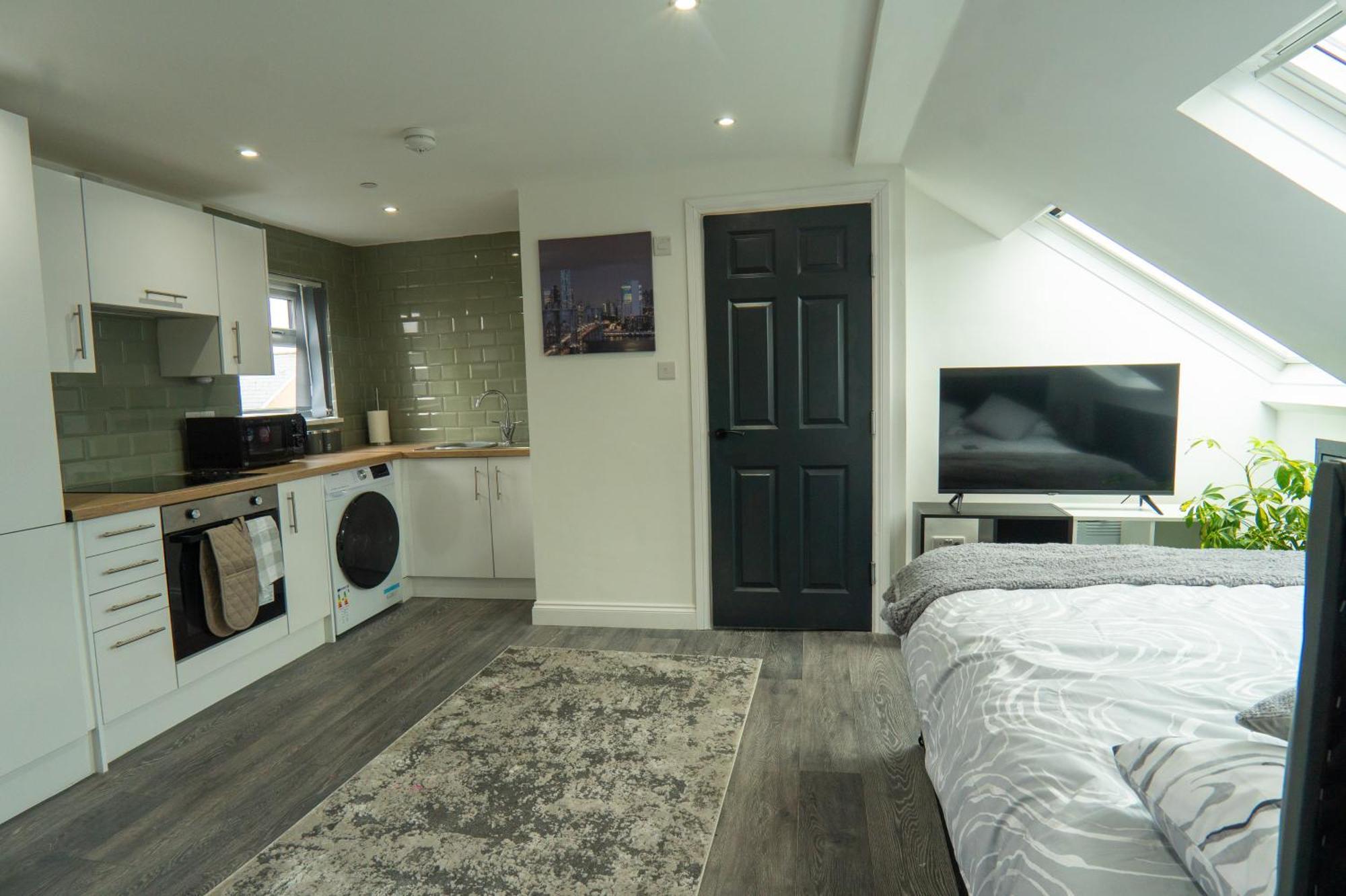 Modern Apartments Near Cardiff City Centre Extérieur photo