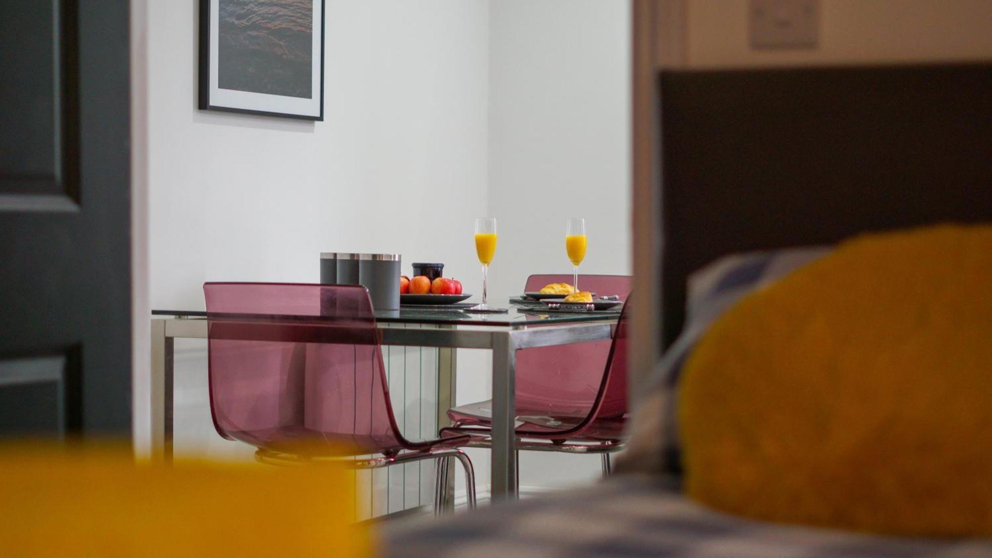 Modern Apartments Near Cardiff City Centre Extérieur photo